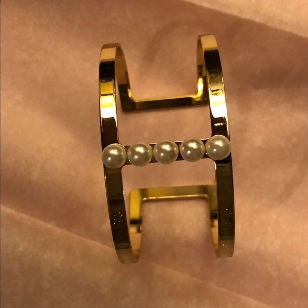 Gold bracelet